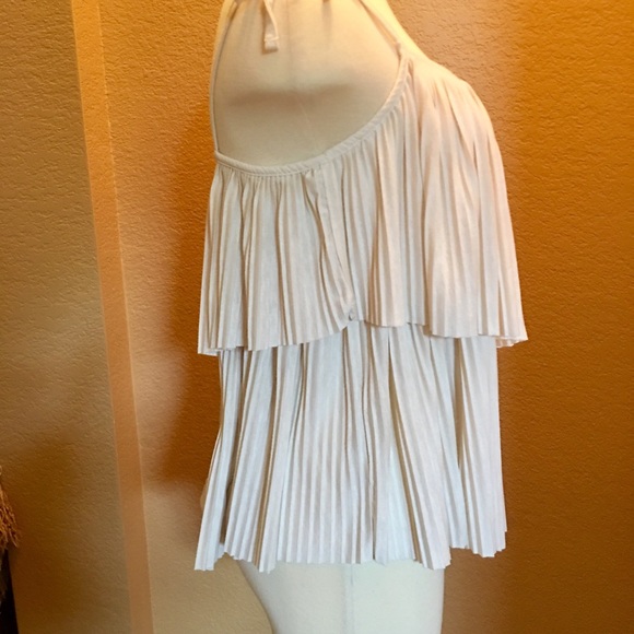 H&M Two-Tiered Pleated Flounce Top - Picture 2 of 4
